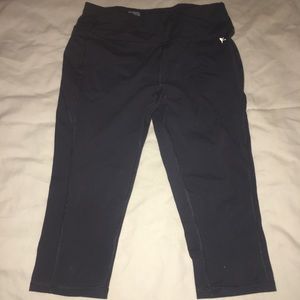 2 Athletic Capri Leggings size small